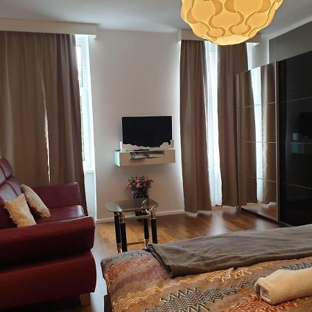Deluxe Apartment 5P Mm A Βιέννη Εξωτερικό φωτογραφία