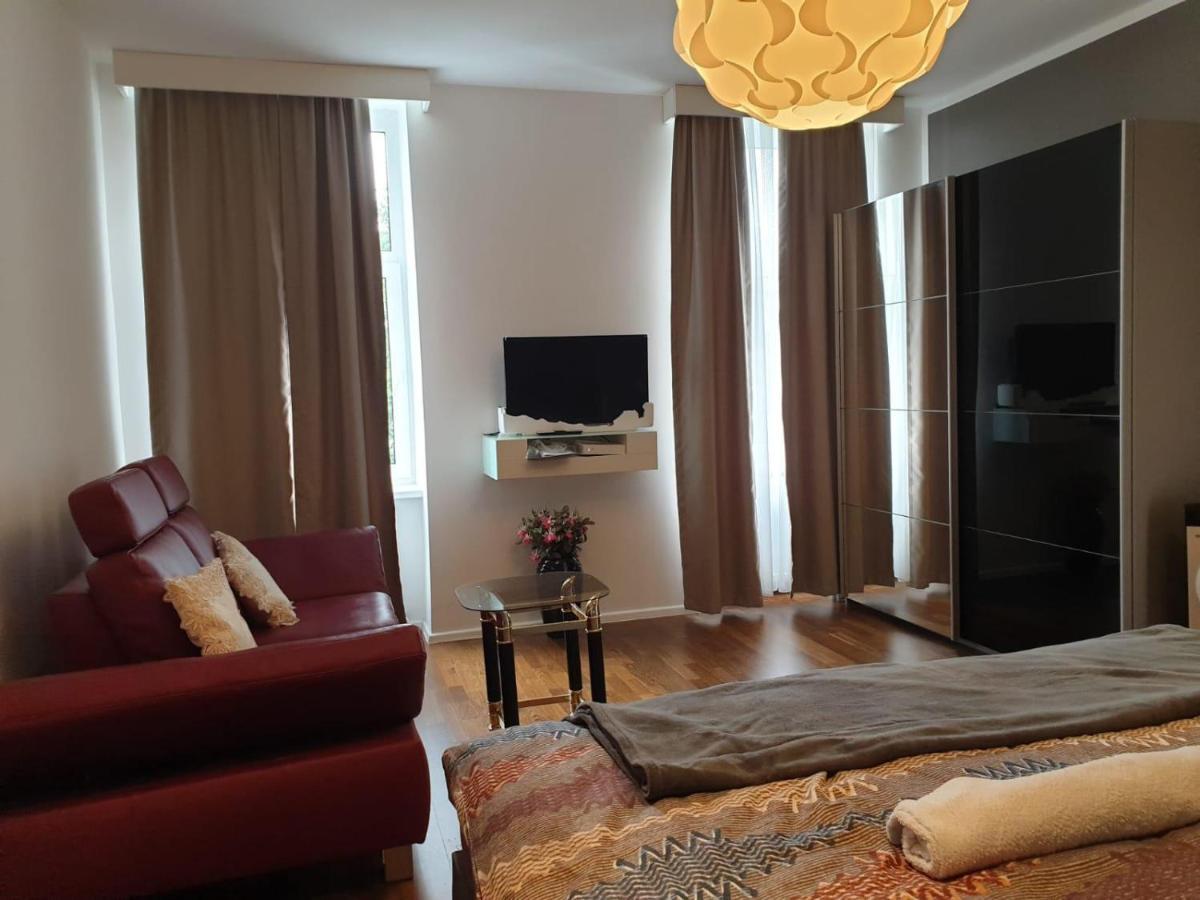 Deluxe Apartment 5P Mm A Βιέννη Εξωτερικό φωτογραφία