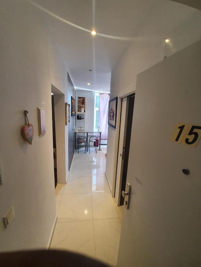 Deluxe Apartment 5P Mm A Βιέννη Εξωτερικό φωτογραφία